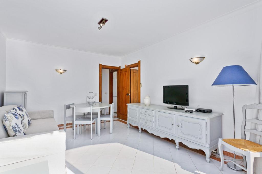 AZUL/MAR ALBUFEIRA 602 room 6